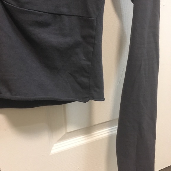 ❌SOLD❌ Bundle gray long sleeve tops - Picture 5 of 11